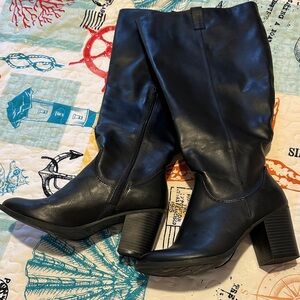 Black Leather Women's Boots